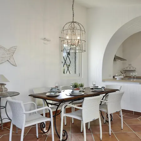 Li Conchi 44 Villa